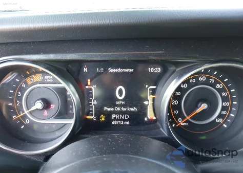 2020 Jeep Wrangler Unlimited Sahara Altitude 4X4 из США, поврежденный, VIN 1C4HJXEM3LW338045